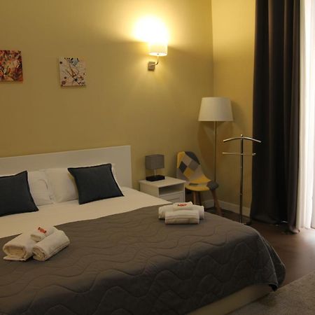 Holiday In Home Suite Archimede Catania Eksteriør bilde