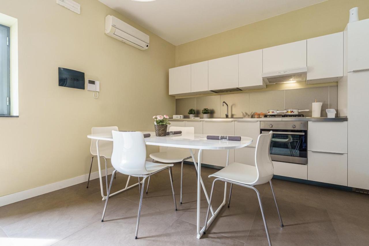 Holiday In Home Suite Archimede Catania Eksteriør bilde
