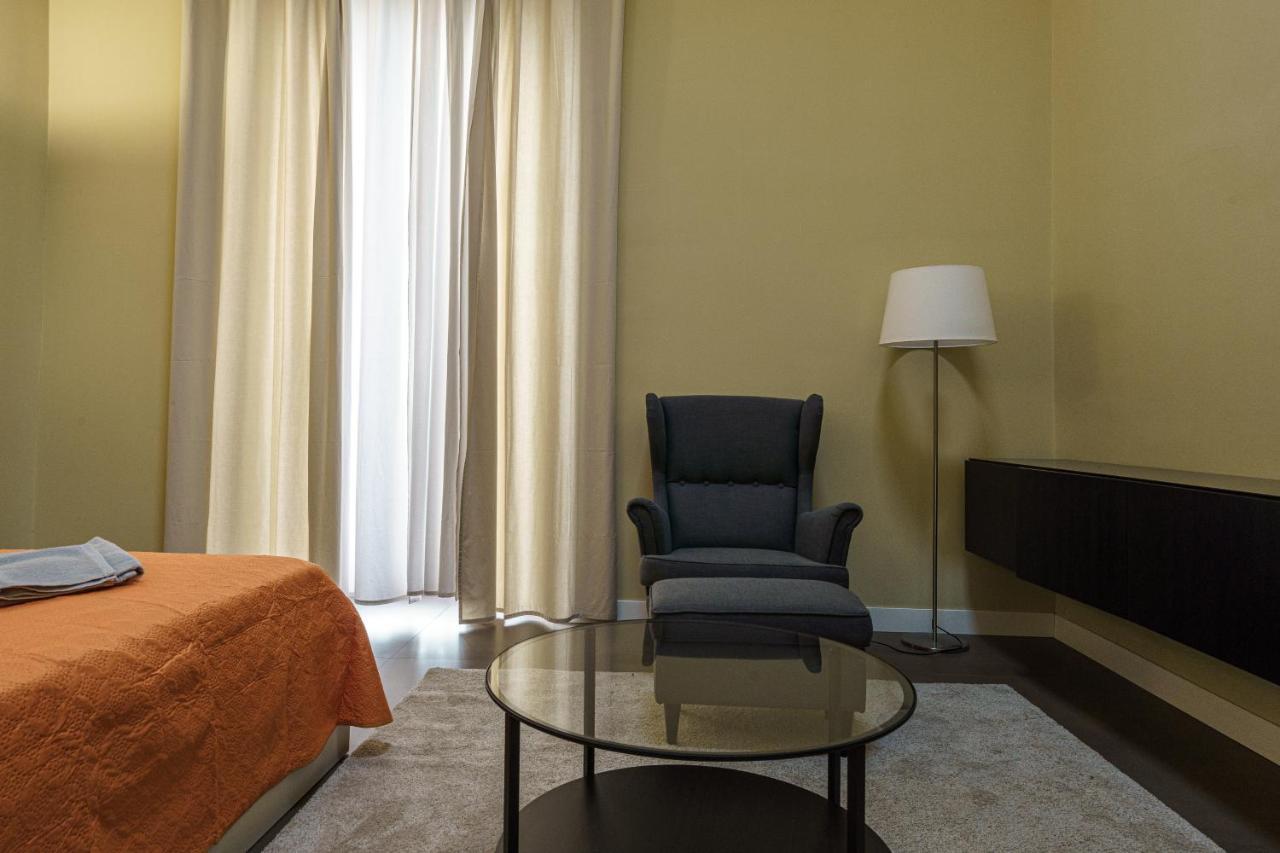 Holiday In Home Suite Archimede Catania Eksteriør bilde
