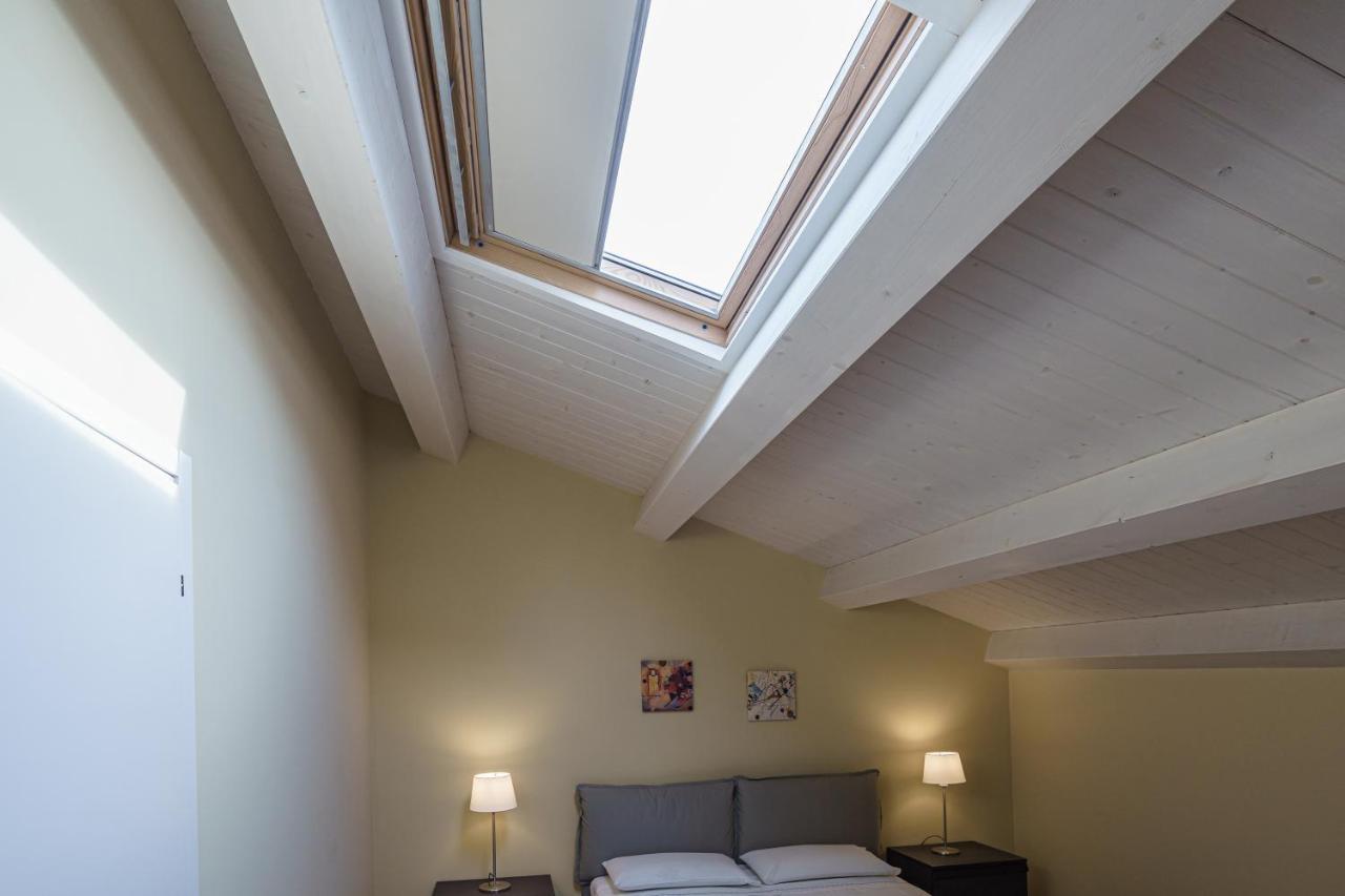 Holiday In Home Suite Archimede Catania Eksteriør bilde